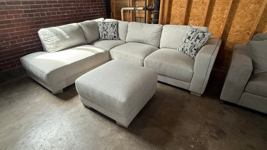 DRAYDEN FABRIC SECTIONAL