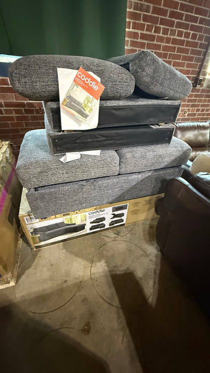 ARIA SLEEPER SECTIONAL