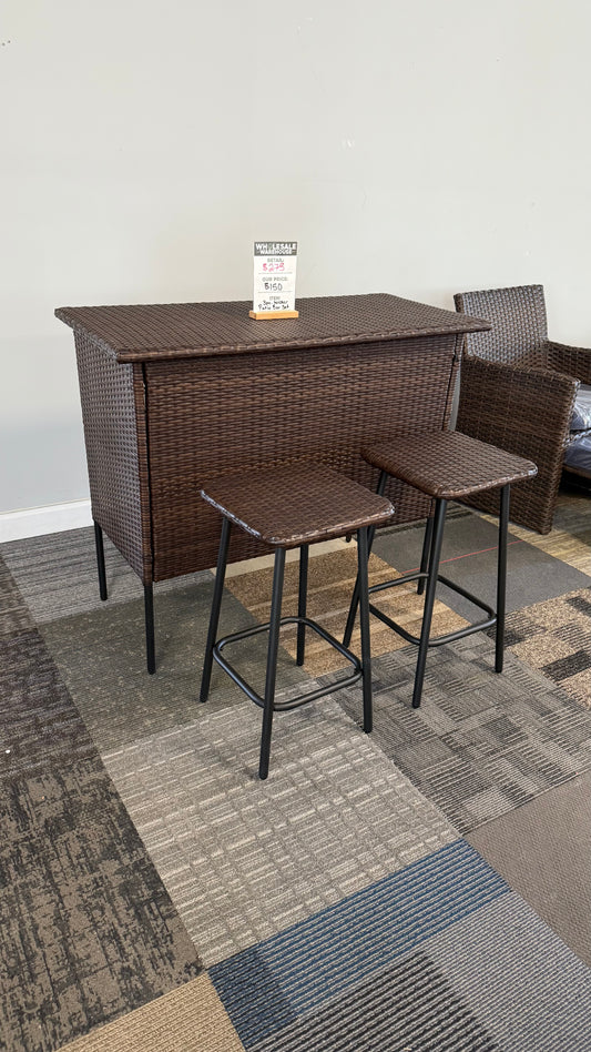 Patio Bar and Stools